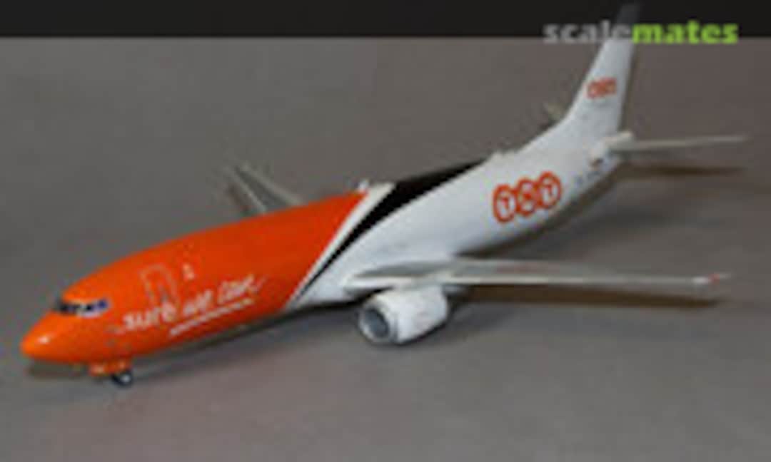 Boeing 737-400 1:144