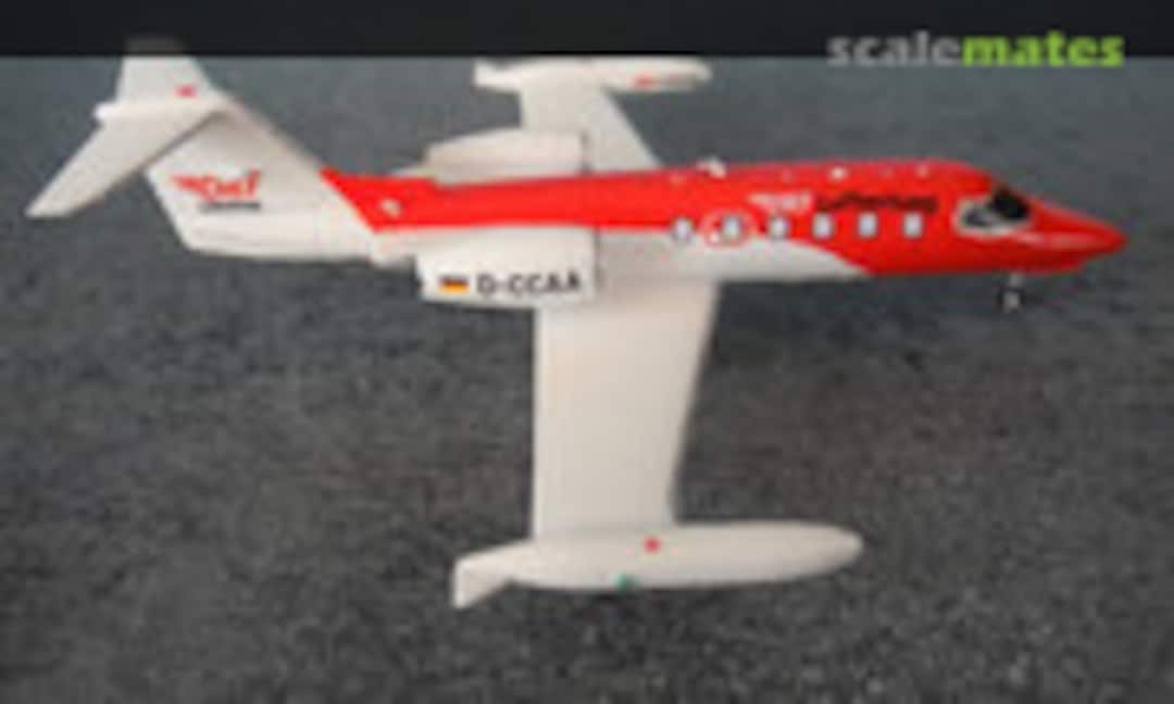 Gates Learjet 35A 1:144