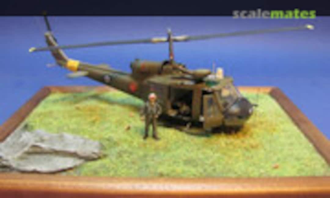 Bell UH-1B Huey 1:72