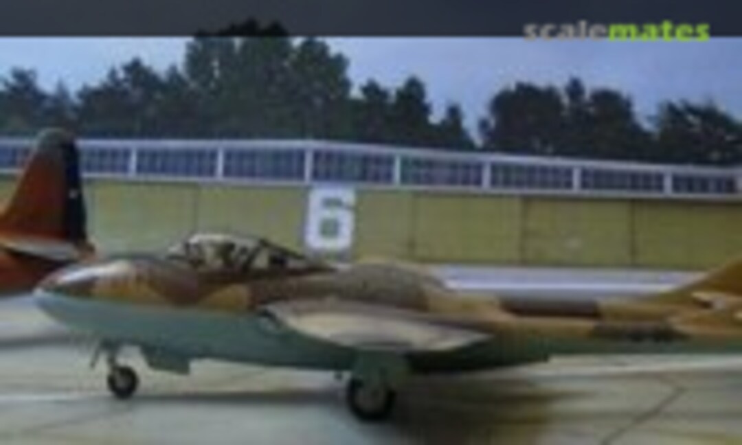 De Havilland Sea Vampire T.22 1:72