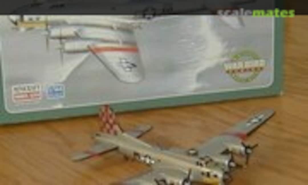 Boeing B-17G Flying Fortress 1:144