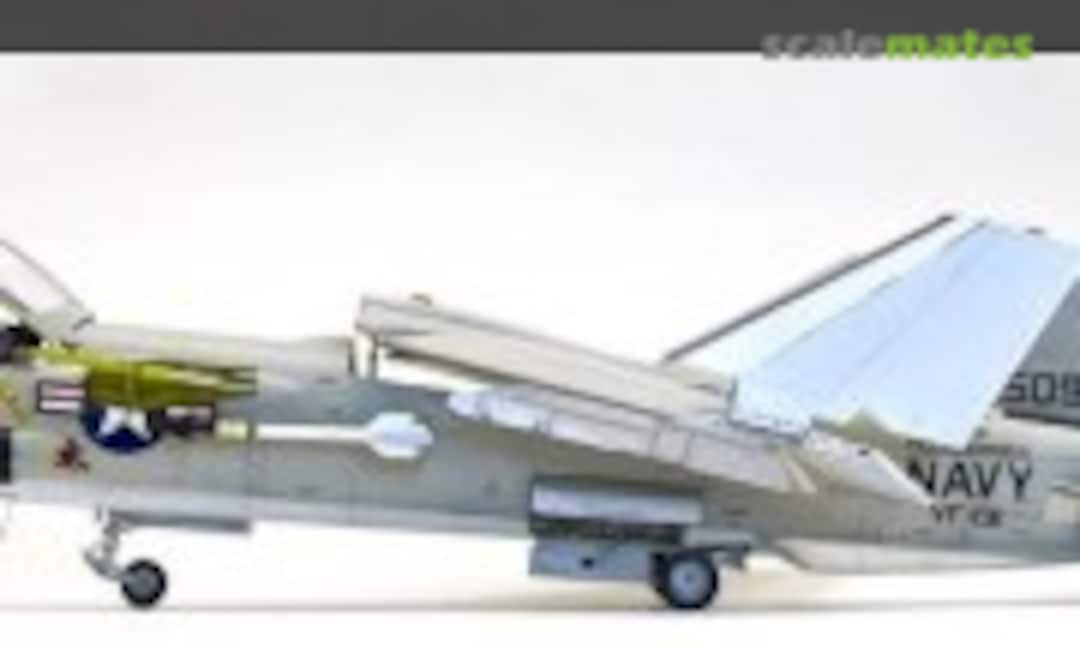 Vought F-8E Crusader 1:48