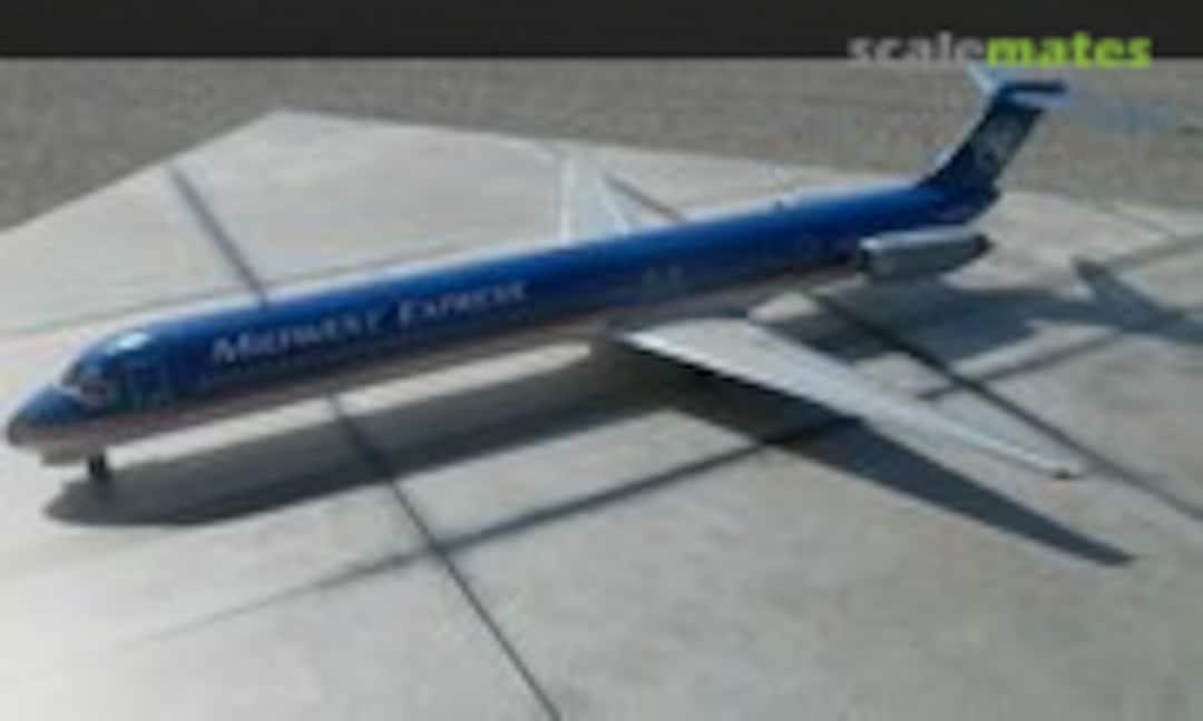 McDonnell Douglas MD-82 1:144