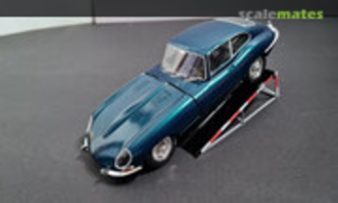 Jaguar Modell Type E 1:24