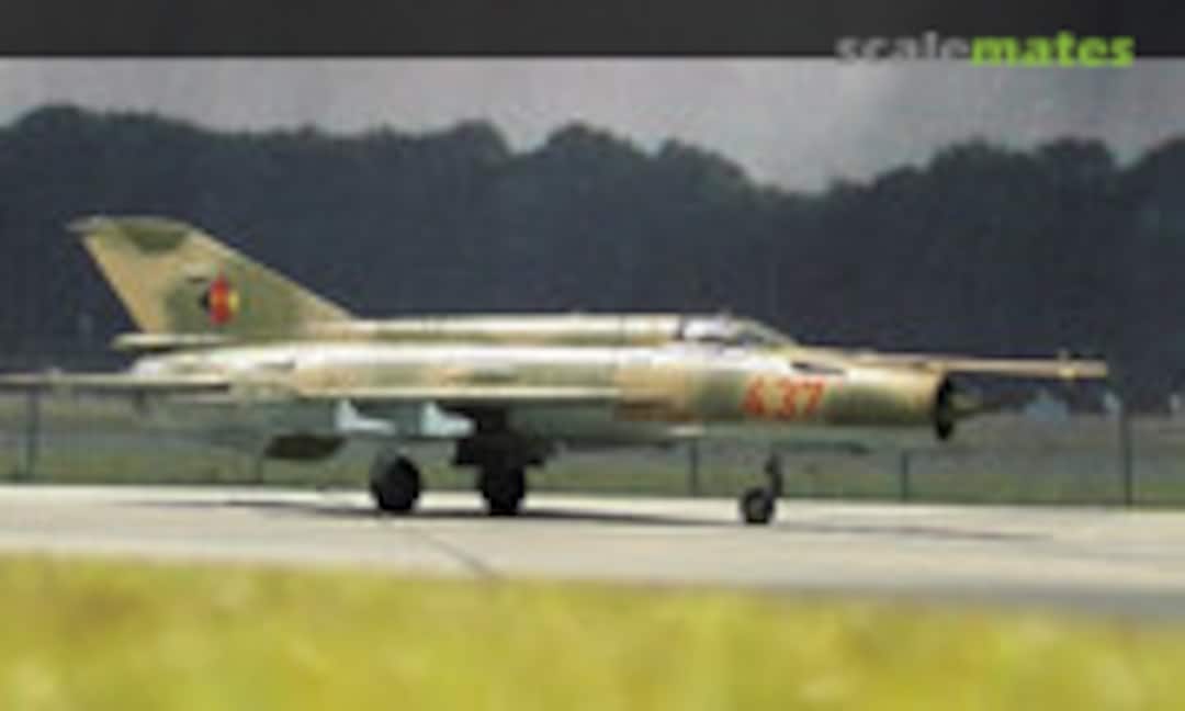 Mikoyan-Gurevich MiG-21MF Fishbed-J 1:144