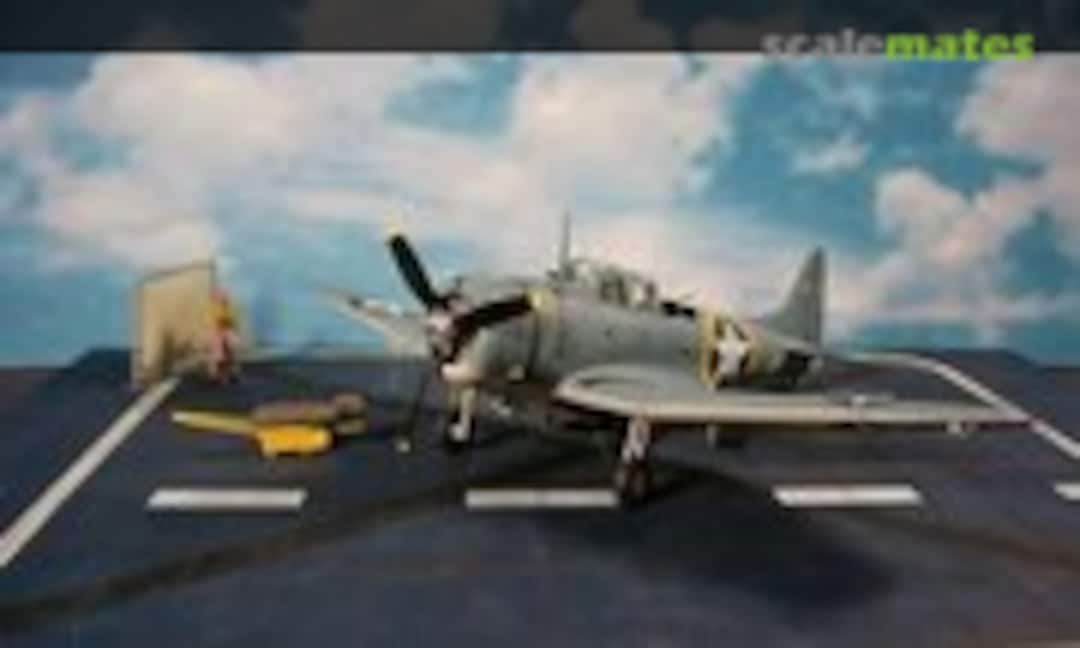 Douglas SBD-4 Dauntless 1:48