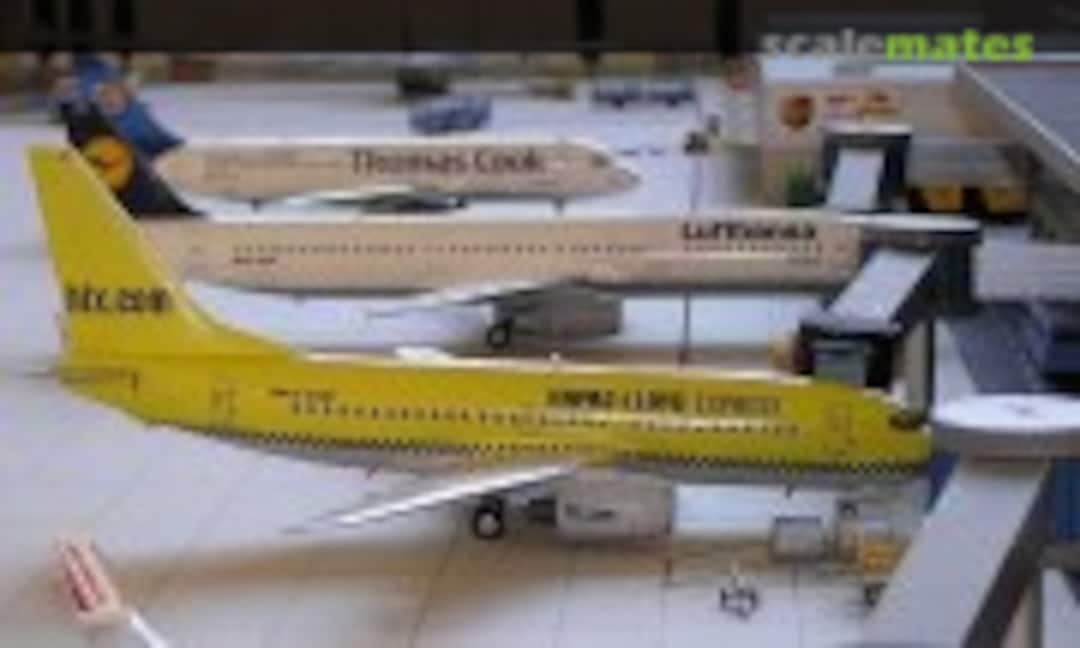 Boeing 737-700 1:144