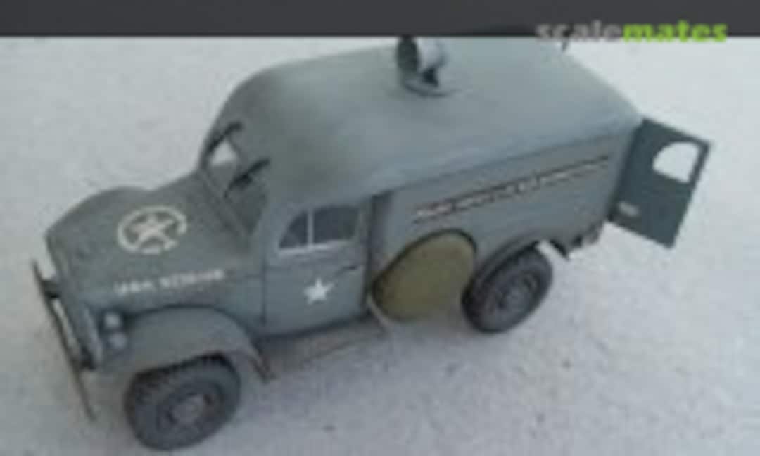 Dodge WC-54 Radio Service 1:35