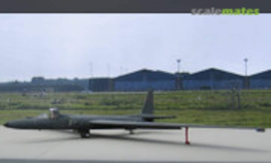 Lockheed U-2R 1:144