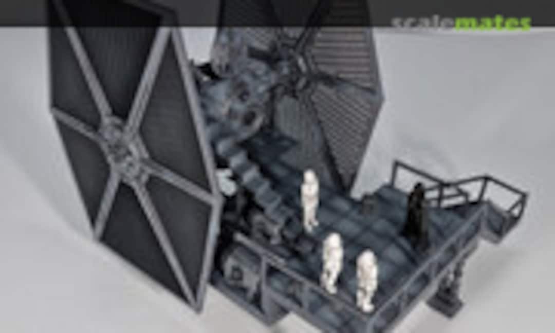 Tie Fighter bei der Wartung 1:72