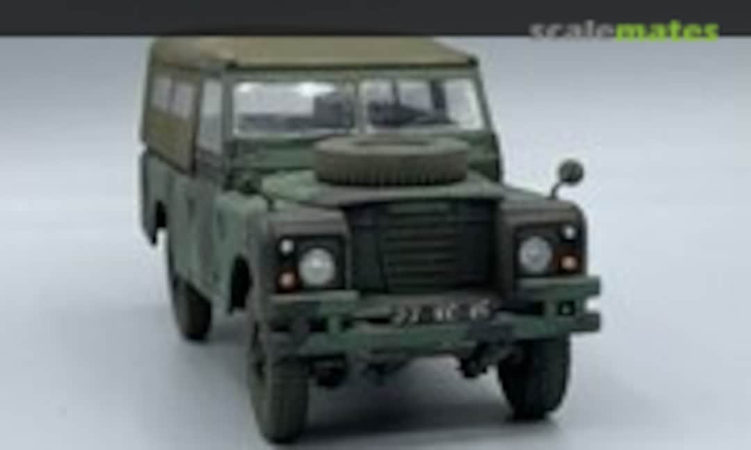 Land Rover 109 LWB 1:35