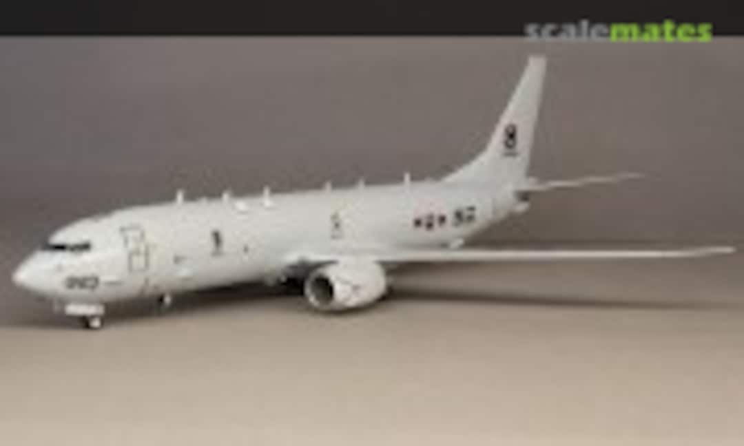 Boeing P-8A Poseidon 1:144
