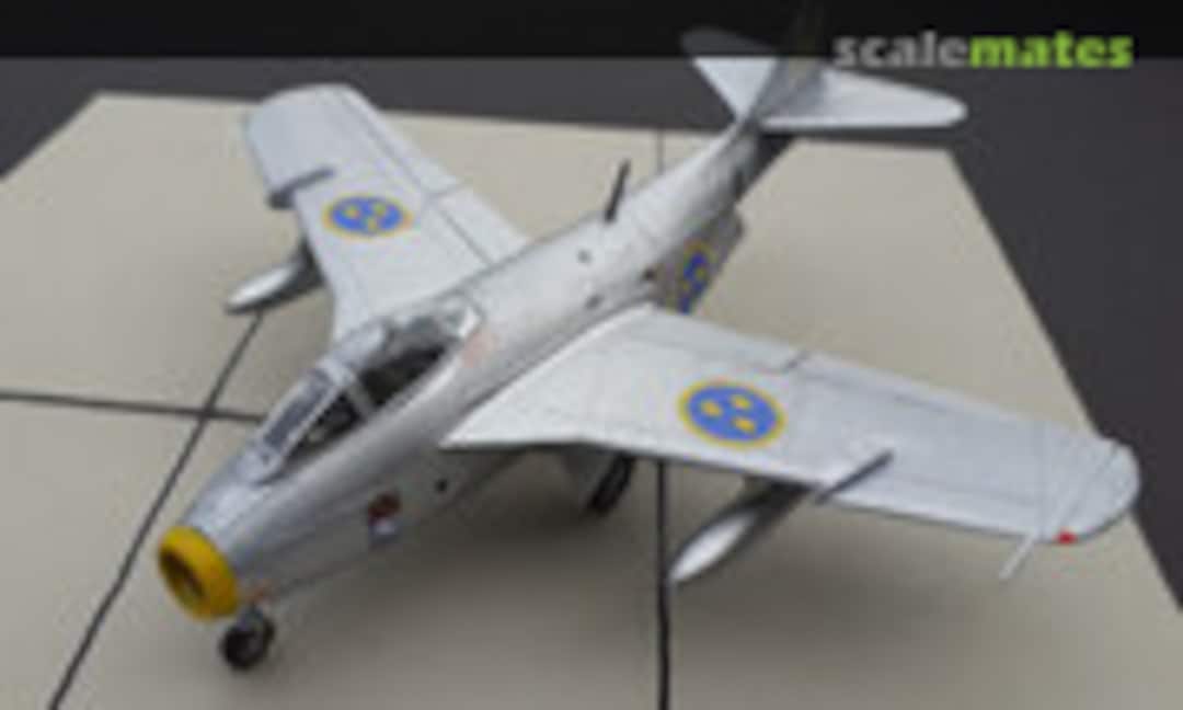Saab J 29 E Tunnan 1:72