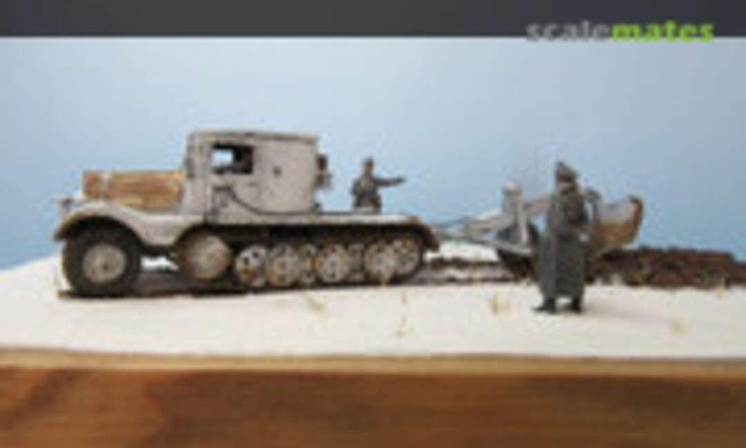 Sd.Kfz. 11/3 mit Entgiftungspflug 41 1:72