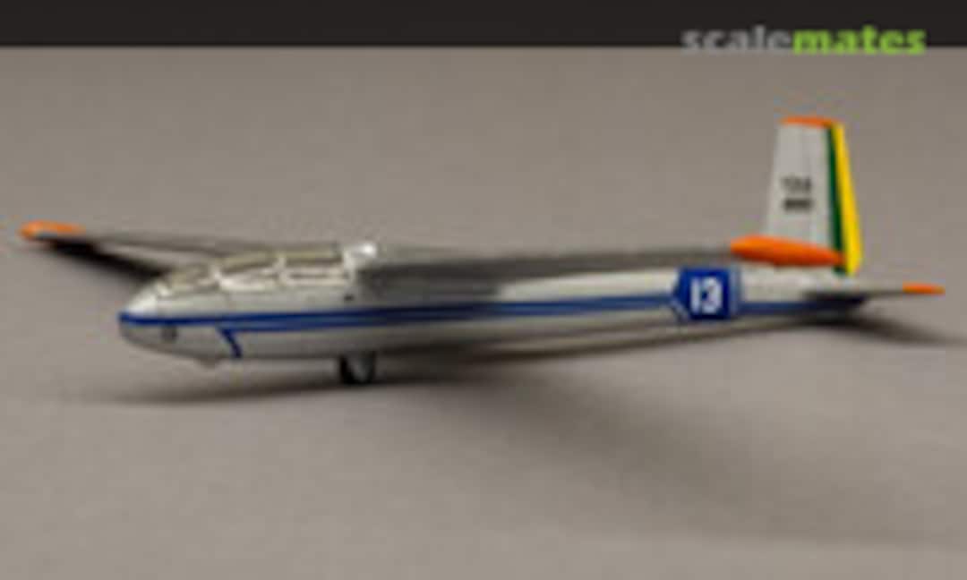 Let TZ-13 Blanik 1:144