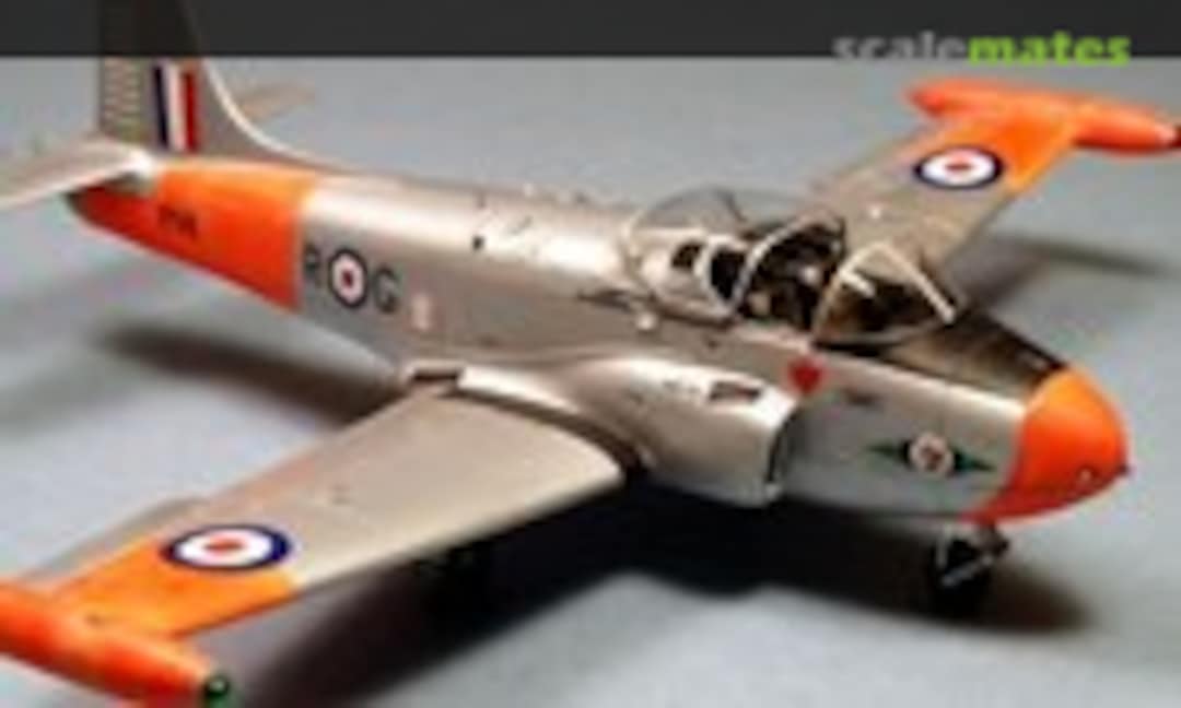 Hunting Percival Jet Provost T.3 1:72