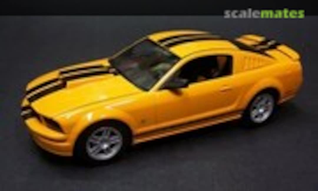2006 Ford Mustang GT 1:25