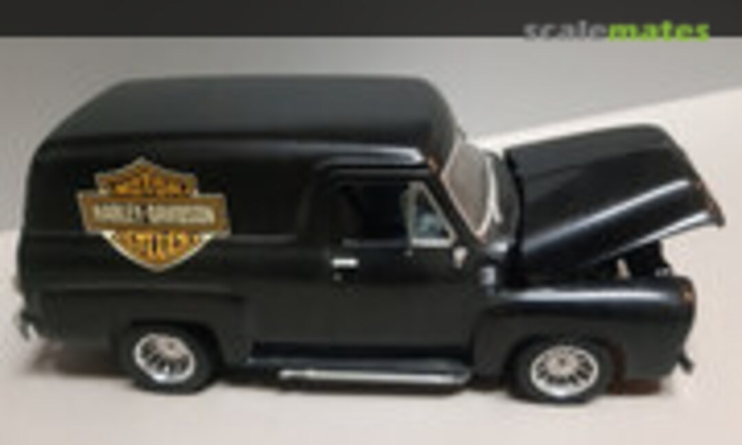 1955 Ford F-100 Van 1:24