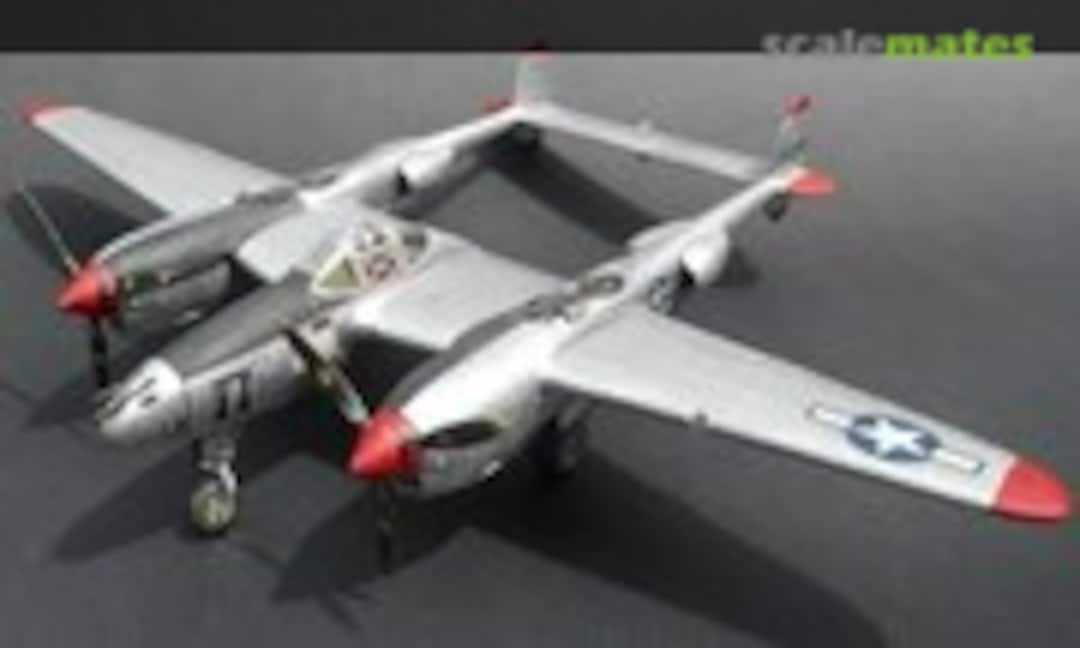 Lockheed P-38 Lightning 1:48
