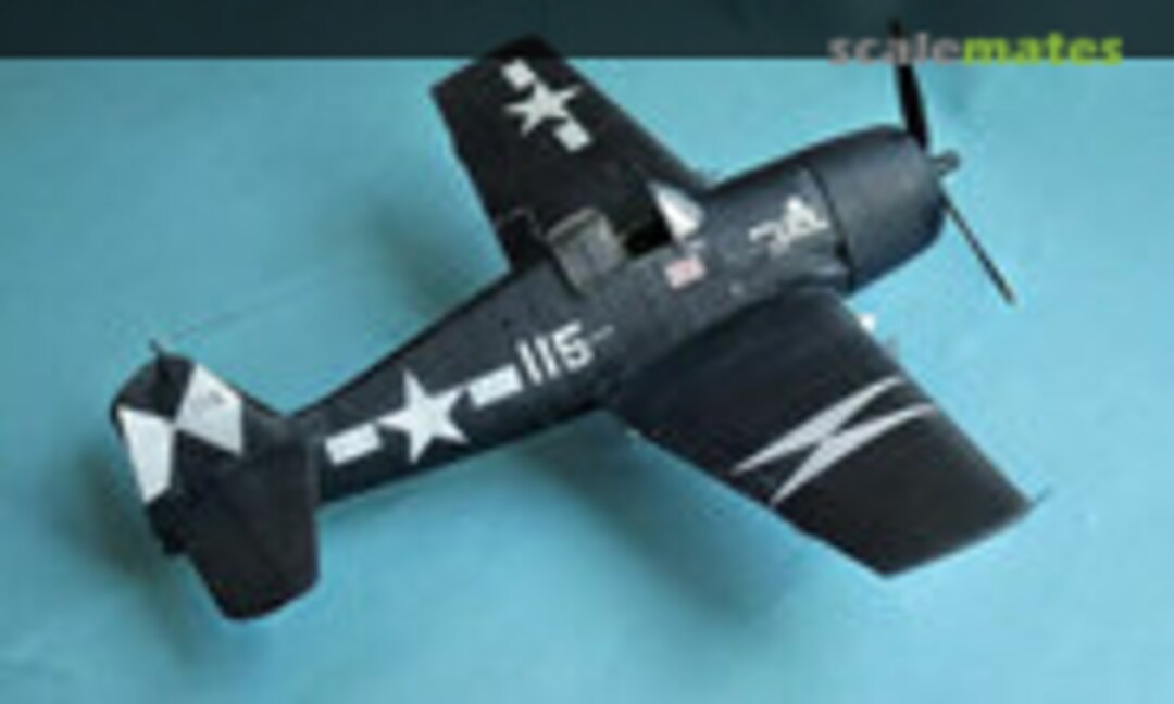 Jagdflugzeug Grumman F6F-5 Hellcat 1:48