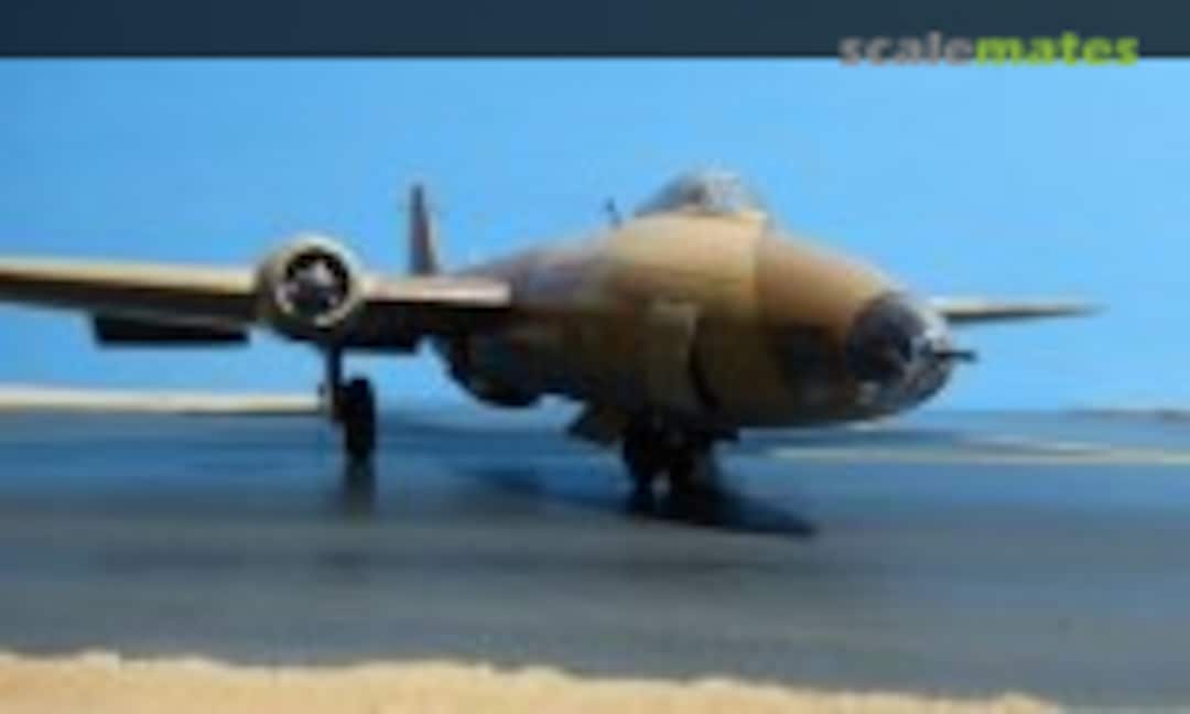 English Electric Canberra B(I)8 1:48