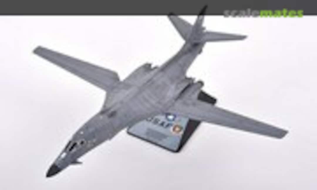 Boeing B-1B Lancer 1:144