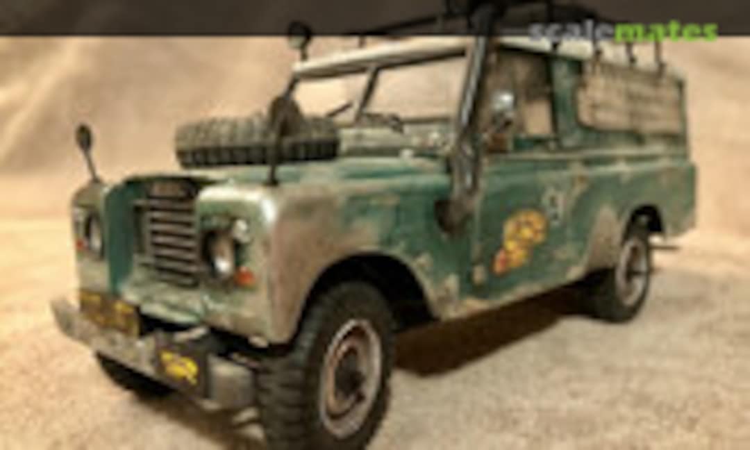 Land Rover 109LWB 1:24