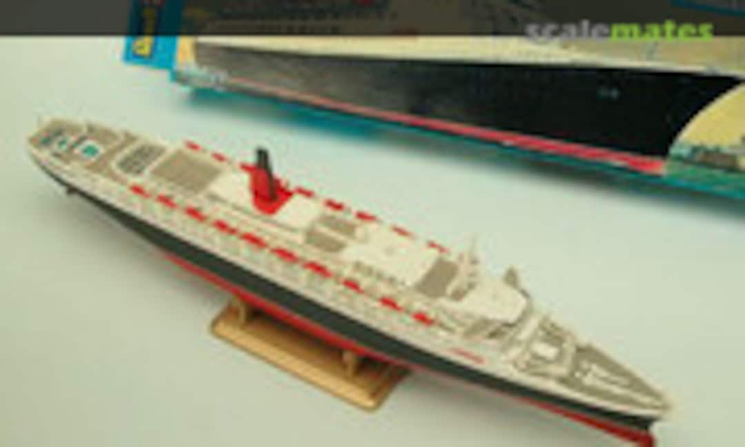 Miniships Queen Elisabeth 2 1:1200