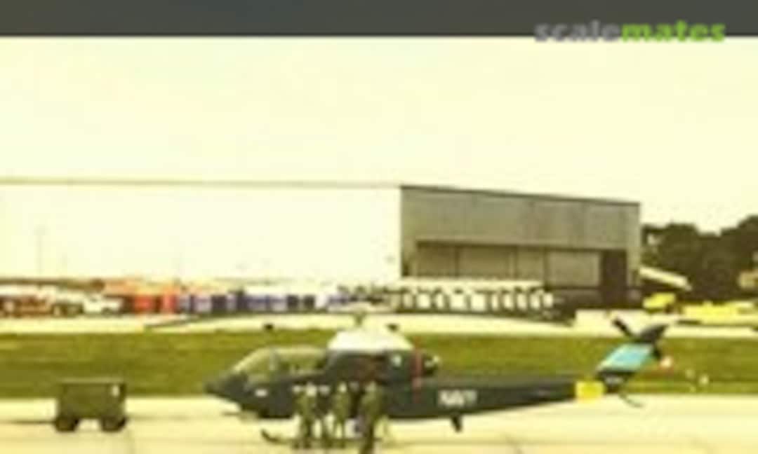 Bell AH-1G Huey Cobra 1:144