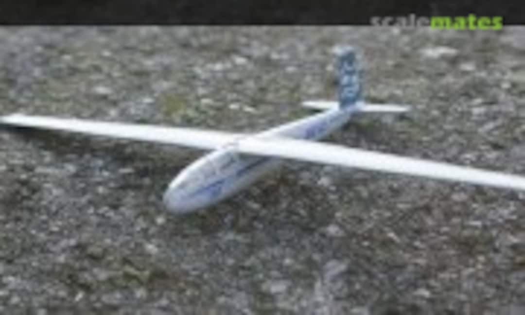 Let L-13 Blanik 1:72