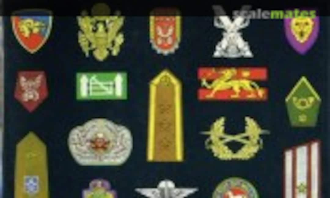 Army Badges & Insignia Since 1945 (Blandford Press ) Army Badges & Insignia Since 1945 (Blandford Press )