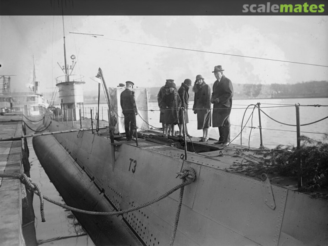 Cover T-class (AA-1) class submarine USS T-3 (SS-61) Model Monkey Cover T-class (AA-1) class submarine USS T-3 (SS-61) Model Monkey