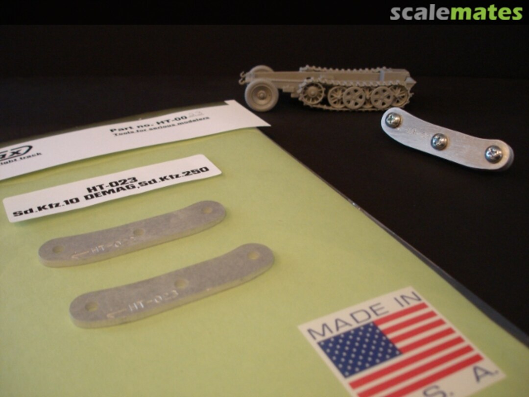 Boxart Track Links Tool for WWII SdKfz.10 Demag HT-023 HobbyTrax Boxart Track Links Tool for WWII SdKfz.10 Demag HT-023 HobbyTrax