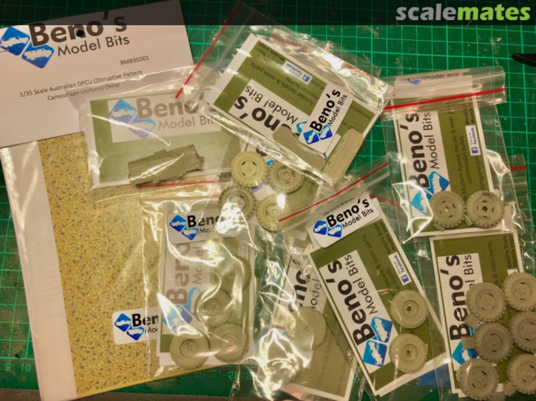 Boxart 2 x Spare tyre Split Rims & tyres as used on ADF RFSVs, SRV-(SF)s and LRPVs BMB35R03 BenO's Scale Models Boxart 2 x Spare tyre Split Rims & tyres as used on ADF RFSVs, SRV-(SF)s and LRPVs BMB35R03 BenO's Scale Models