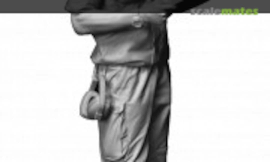 1:35 French modern Armée de l'Air mechanics standing 8 (AF) (Reedoak 350219) 350219