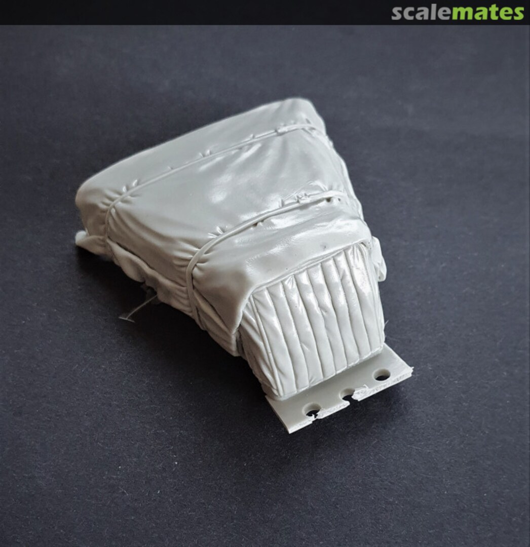 Boxart Sd.Kfz 10 engine deck with canvas cover RE35-728 Panzer Art Boxart Sd.Kfz 10 engine deck with canvas cover RE35-728 Panzer Art