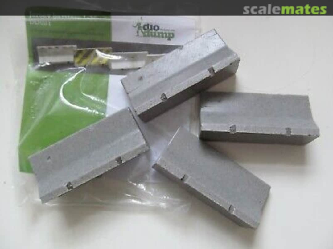 Boxart Jersey barrier roadblocks (4 pcs) DD031 DioDump Boxart Jersey barrier roadblocks (4 pcs) DD031 DioDump