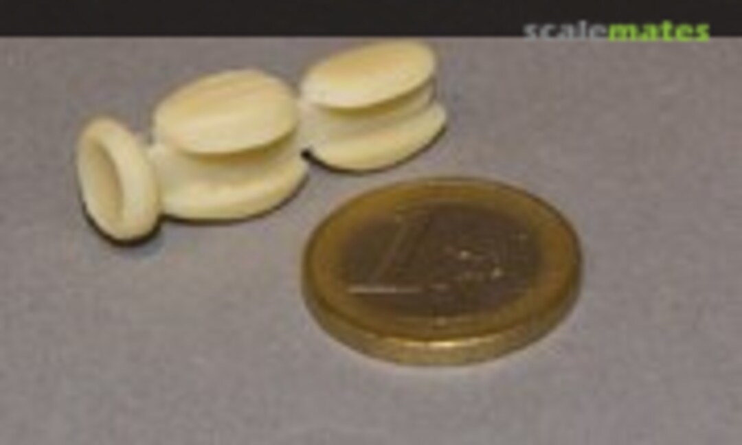 1:144 Wifi Antennen (Attach Before Flight )