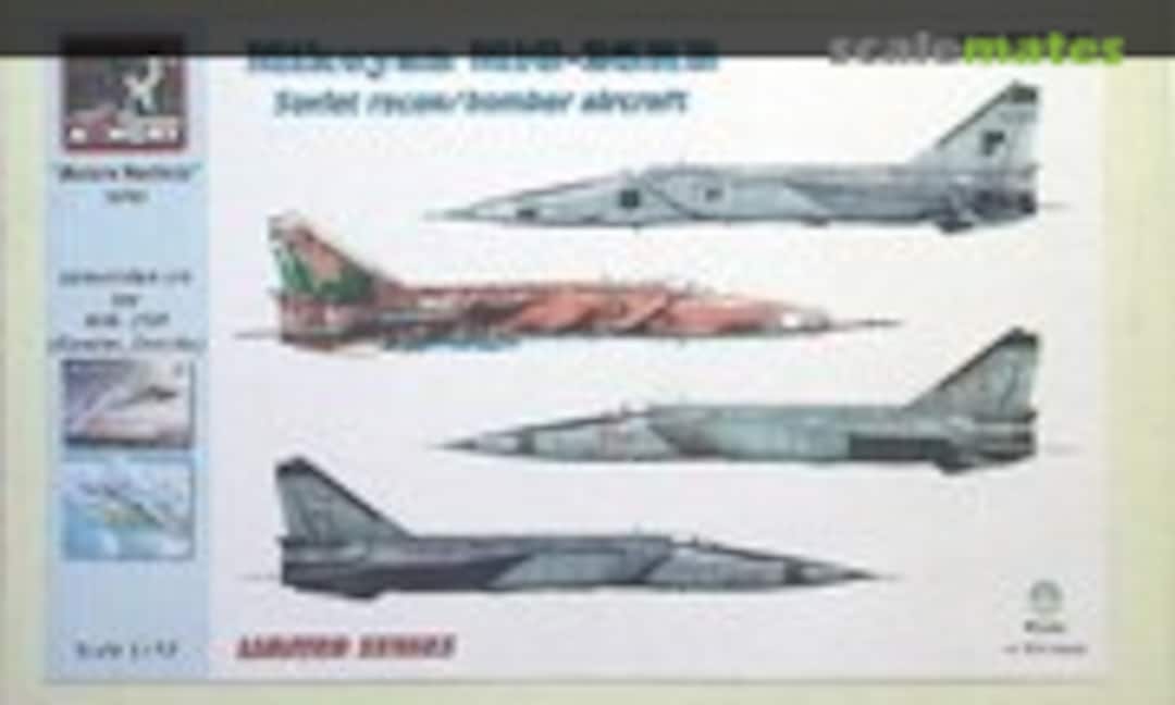 1:72 Mikoyan MiG-25RB (Armory AM72107) AM72107
