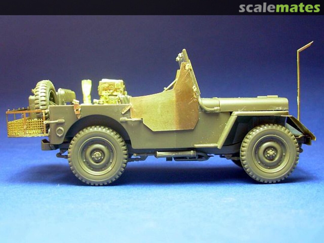Boxart Light armoured US WWII Jeep with radio and stowage rack GM35024 Minor Boxart Light armoured US WWII Jeep with radio and stowage rack GM35024 Minor