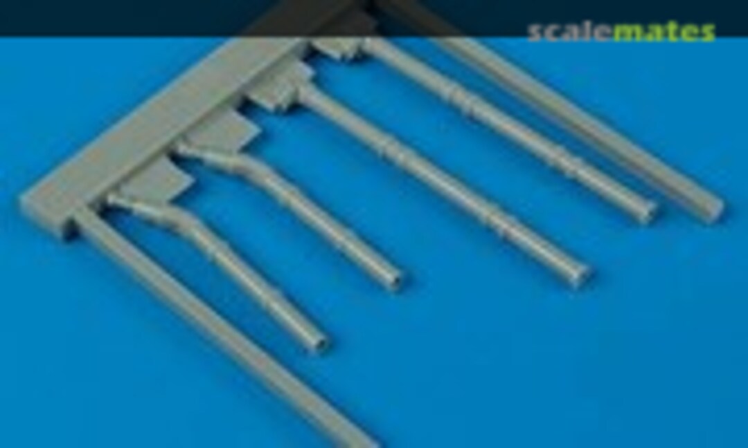 1:48 Wellington - Fuel Outlet Pipe (Opened Flaps) (Quickboost QB 48 217)