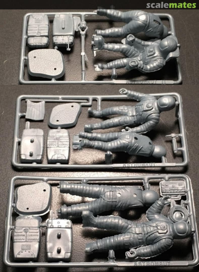 Boxart Apollo Astronauts R and L Boxart Apollo Astronauts R and L