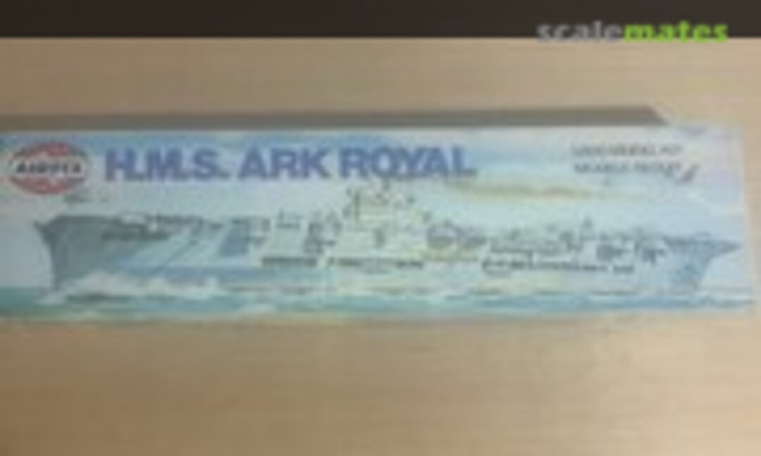 1:600 H.M.S. Ark Royal (Airfix 04208-4)