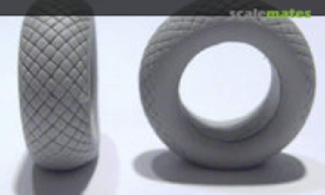 1:32 Replacement Cross-Tread Tyres Set (Grey Matter Figures GMAJR3203) GMAJR3203