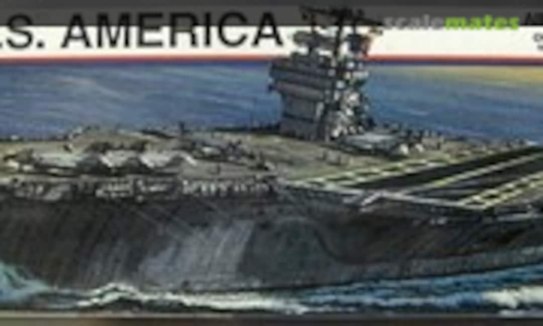 1:800 U.S.S. America (Monogram 8295)