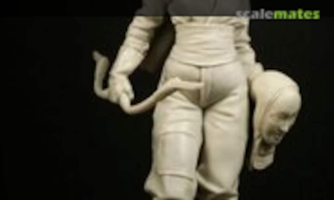 1:16 IMPERIAL ZEPPELIN DEFENCE COMMANDER YUMIKO "ARROWGIRL" (Luftkrieg 1919 LUFT1604) LUFT1604