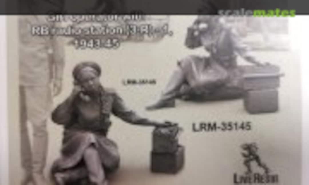 1:35 Girl operator with RB radio station (3-R) - 1, 1943 - 45 (Live Resin LRM-35145) LRM-35145