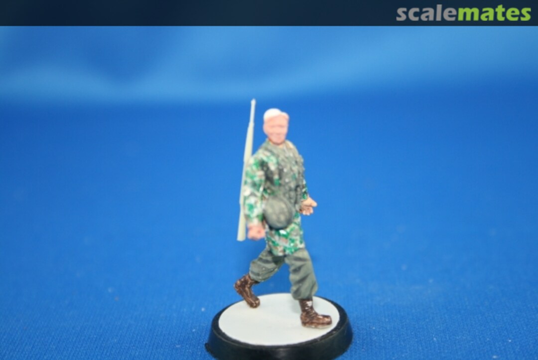 Boxart Deutscher Fallschirmjäger No 1 gehend mit Gewehr NWF 012 Nordwind Boxart Deutscher Fallschirmjäger No 1 gehend mit Gewehr NWF 012 Nordwind