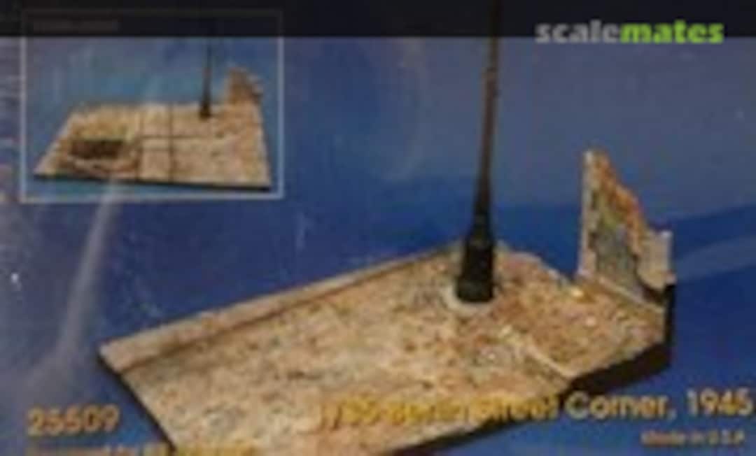 1:35 Berlin Street Corner 1945 (KIRIN 25509)