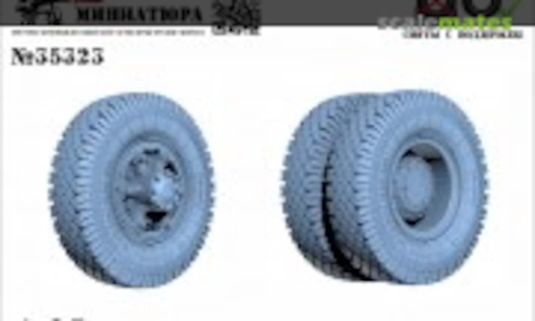 1:35 MAZ-509 Wheel with ID-304 Tyre (Military Miniature 35323) 35323